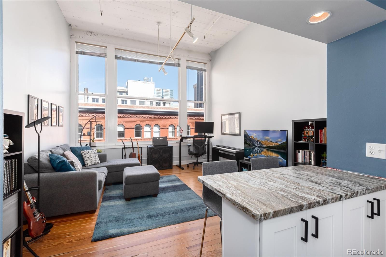 MLS Image #2 for 720  16th street,denver, Colorado