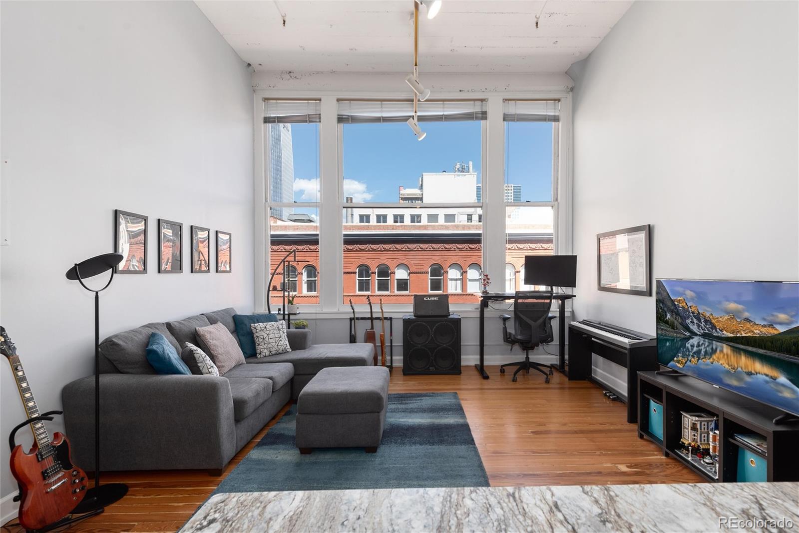 MLS Image #3 for 720  16th street,denver, Colorado
