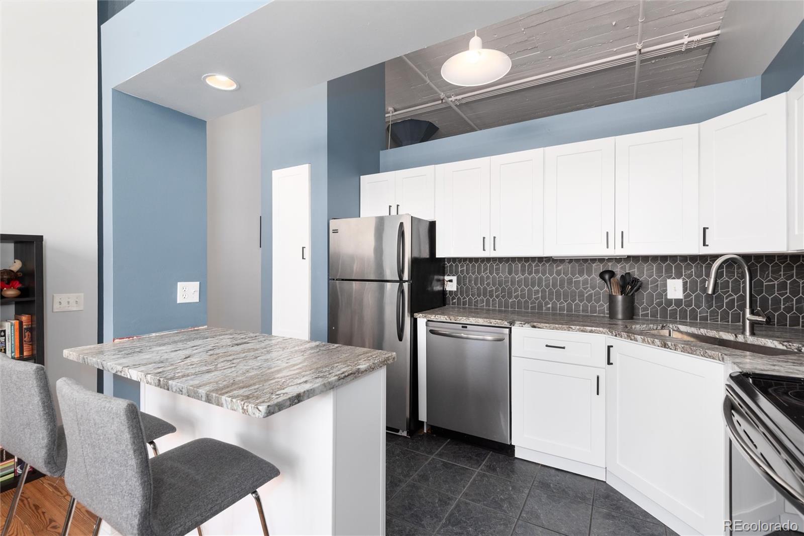 MLS Image #9 for 720  16th street,denver, Colorado