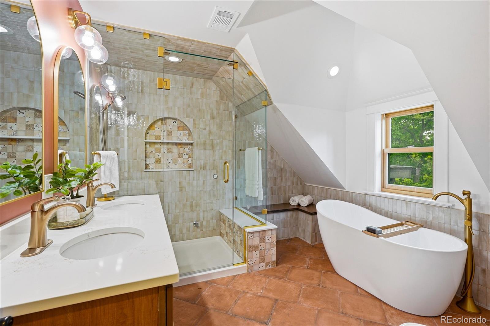 MLS Image #27 for 994 s washington street,denver, Colorado