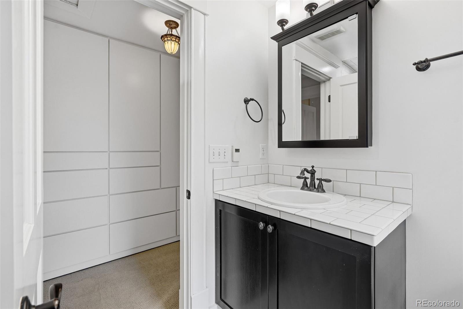MLS Image #33 for 994 s washington street,denver, Colorado