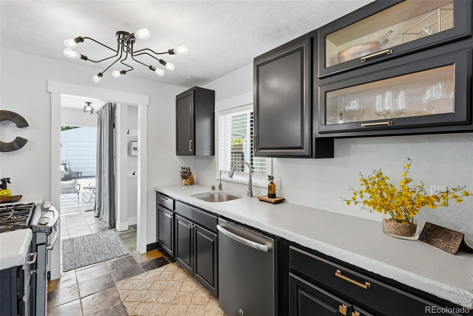 MLS Image #18 for 1230 s forest street,denver, Colorado