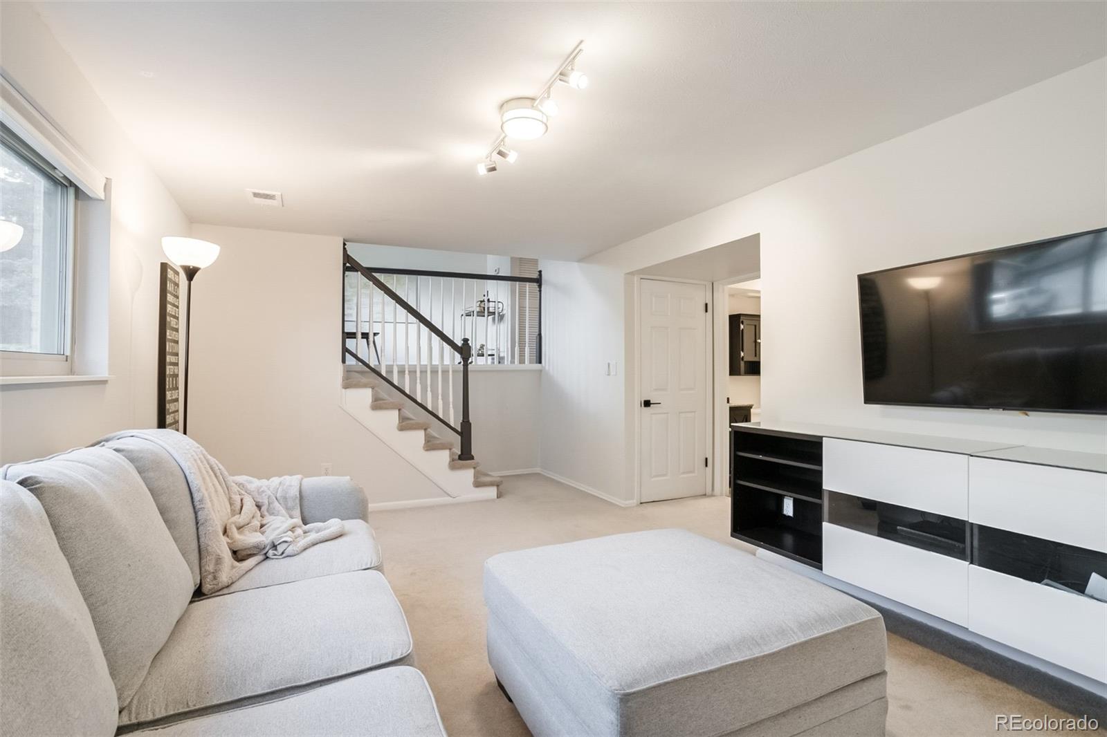 MLS Image #13 for 6595 s cherry way,centennial, Colorado