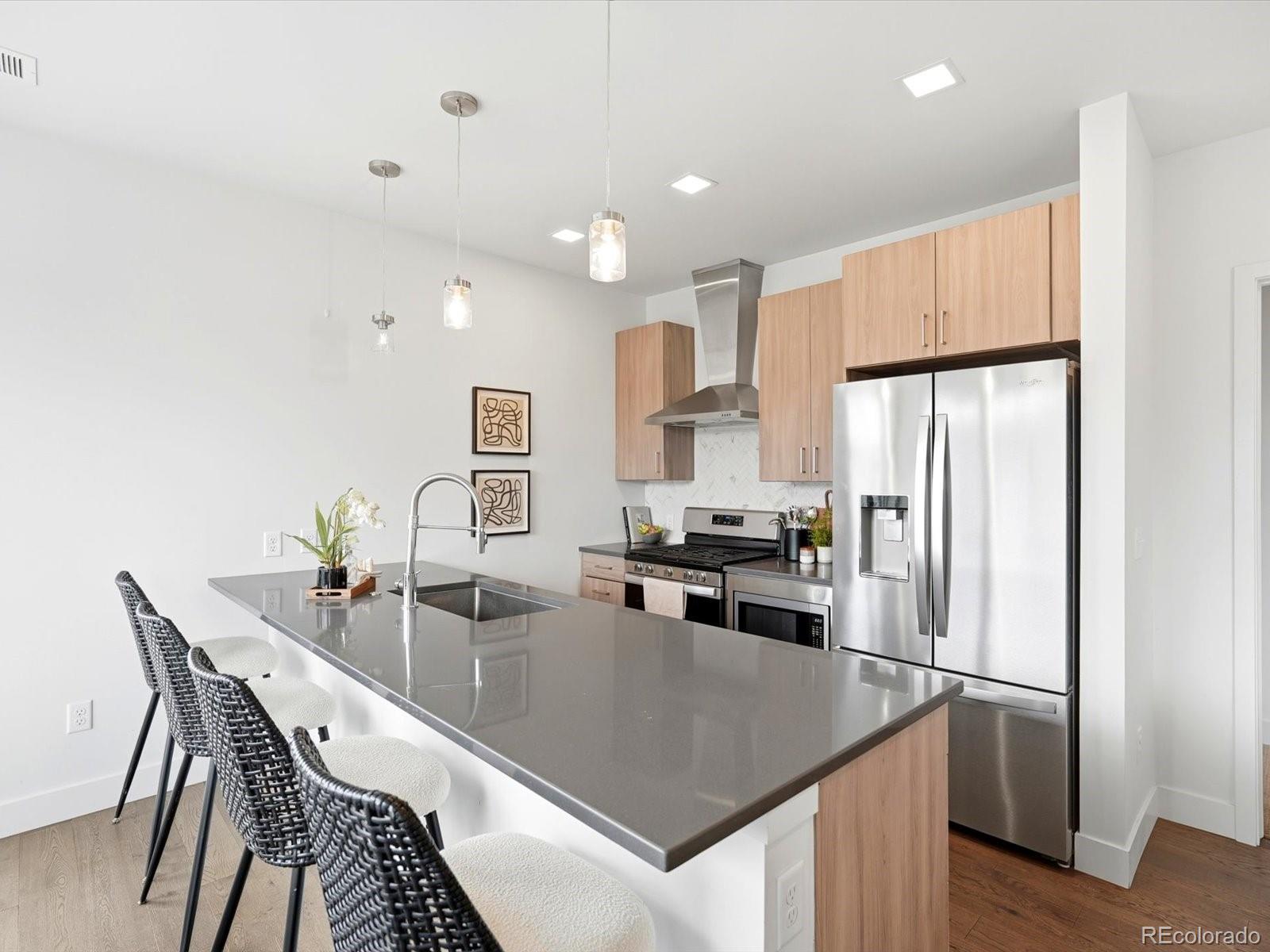 MLS Image #10 for 1898 s bannock street 307,denver, Colorado