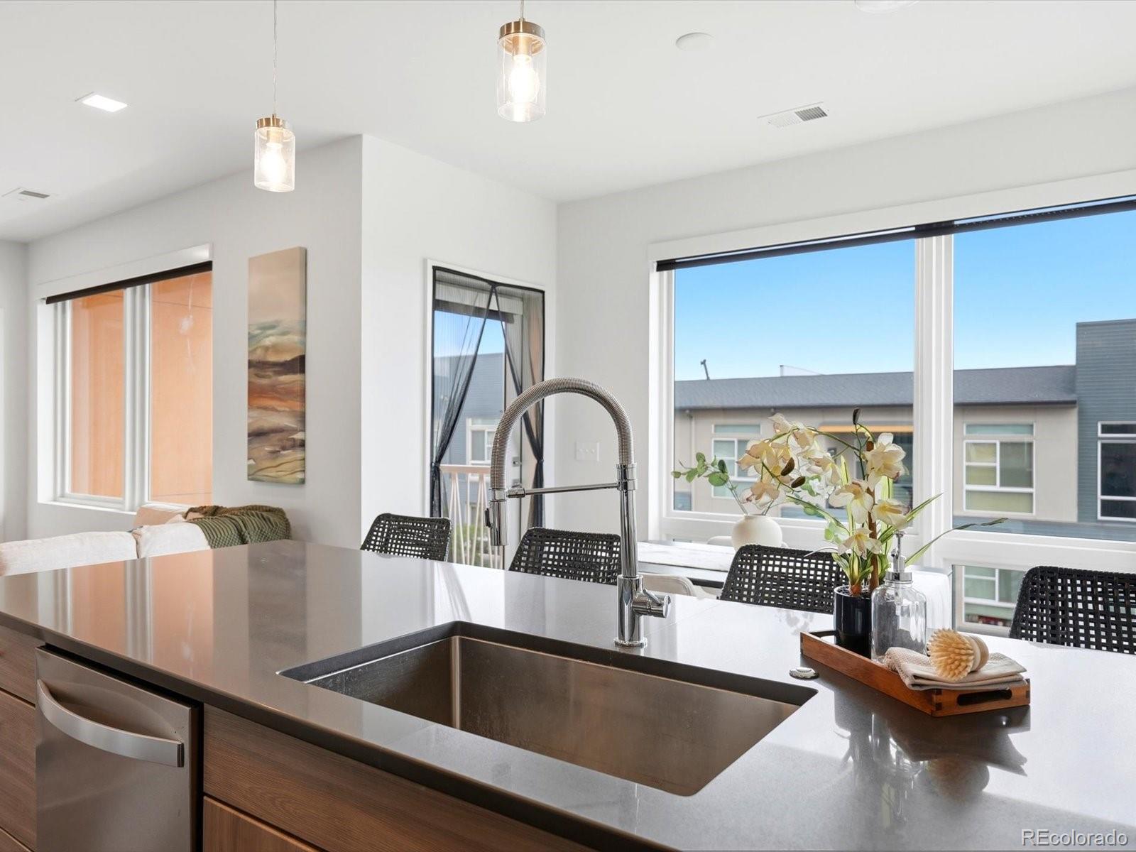 MLS Image #12 for 1898 s bannock street 307,denver, Colorado