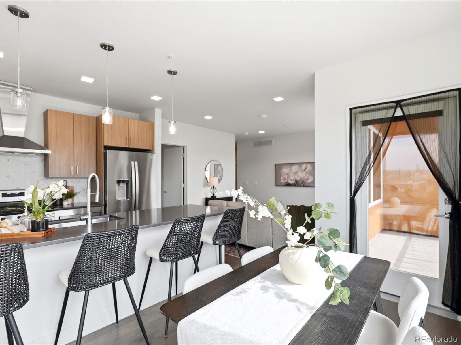 MLS Image #17 for 1898 s bannock street 307,denver, Colorado