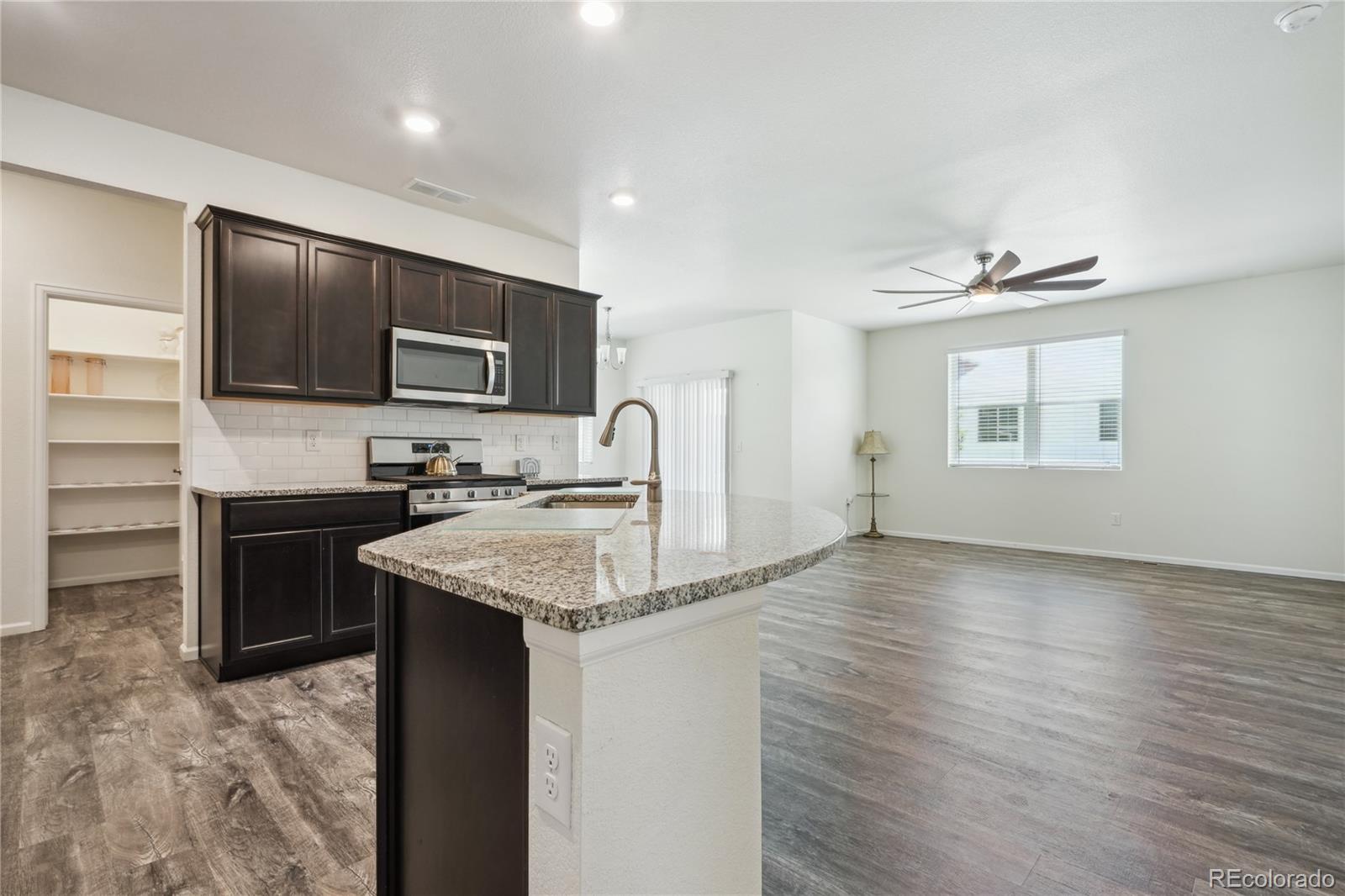 MLS Image #5 for 26774 e archer avenue,aurora, Colorado