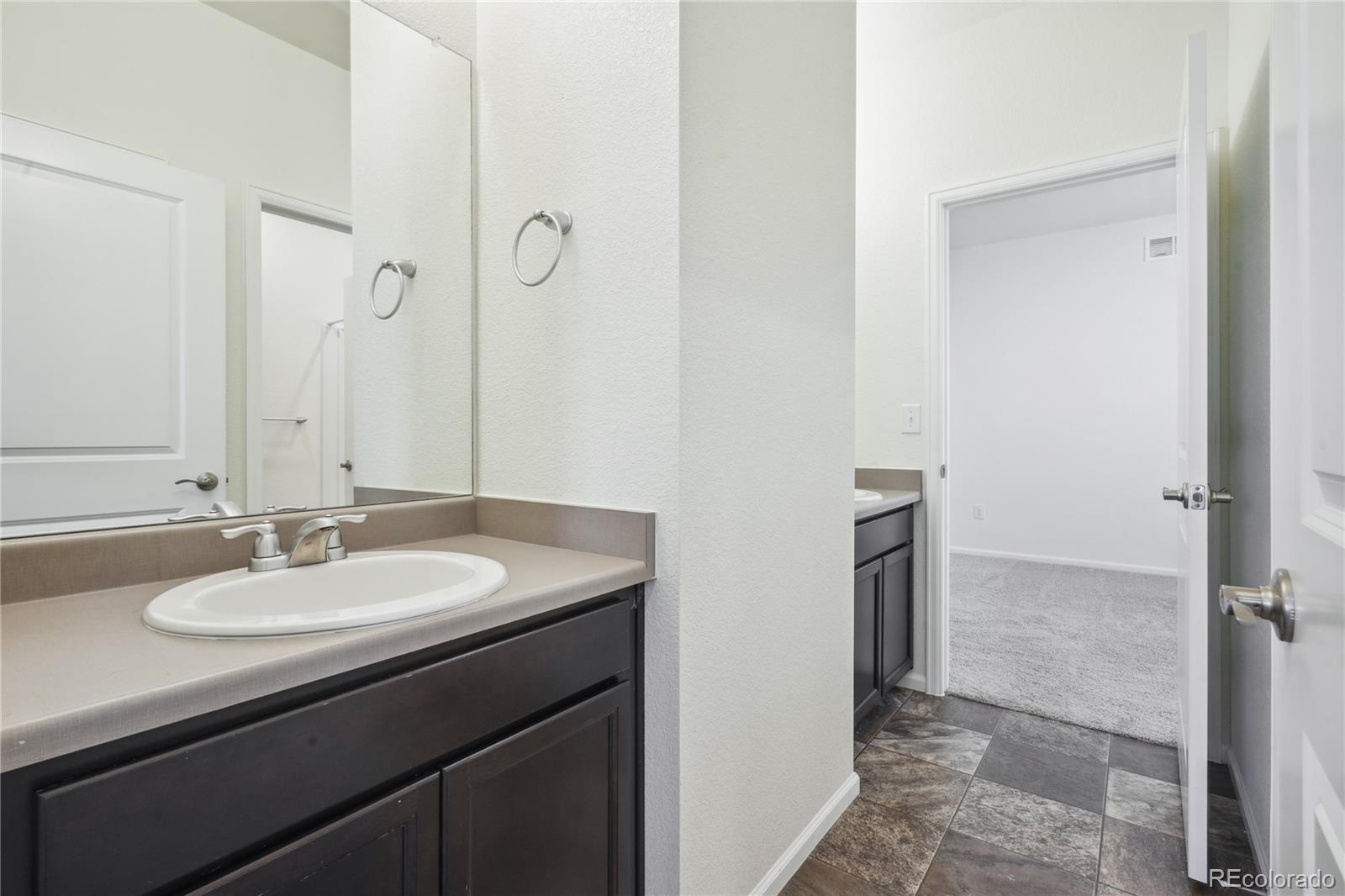 MLS Image #9 for 26774 e archer avenue,aurora, Colorado