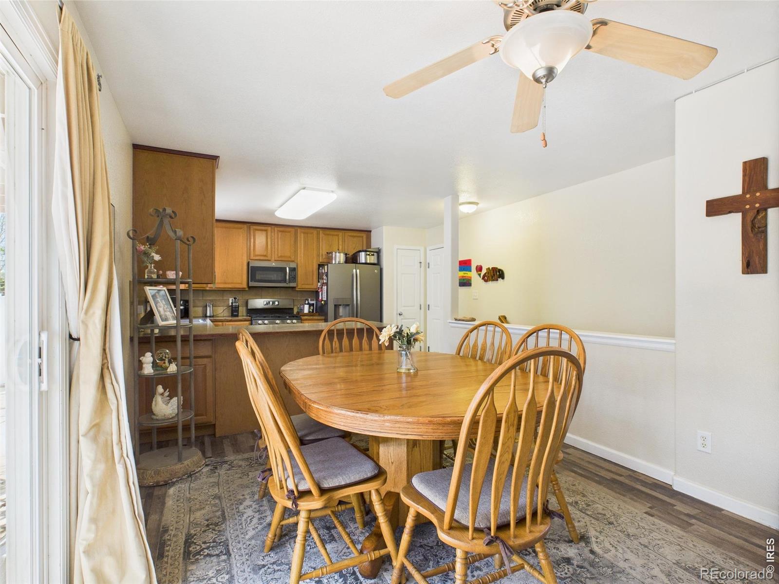 MLS Image #12 for 830  ponderosa court,eaton, Colorado
