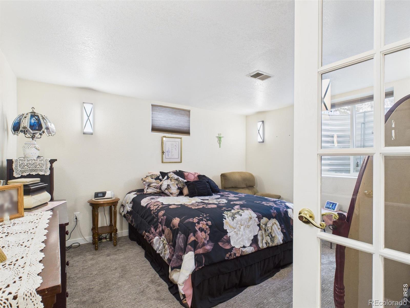 MLS Image #14 for 830  ponderosa court,eaton, Colorado