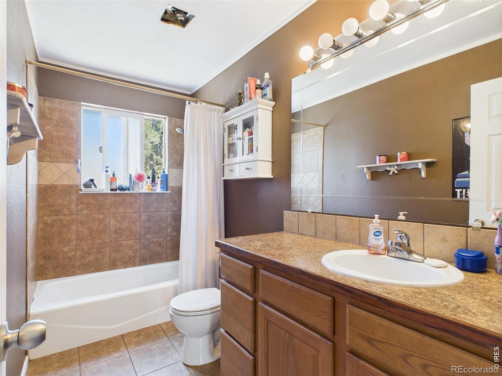 MLS Image #23 for 830  ponderosa court,eaton, Colorado