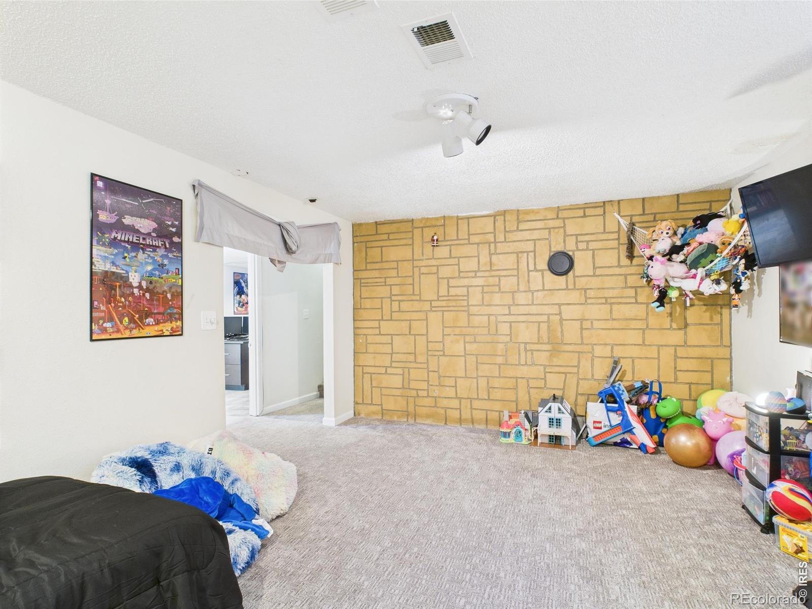 MLS Image #27 for 830  ponderosa court,eaton, Colorado