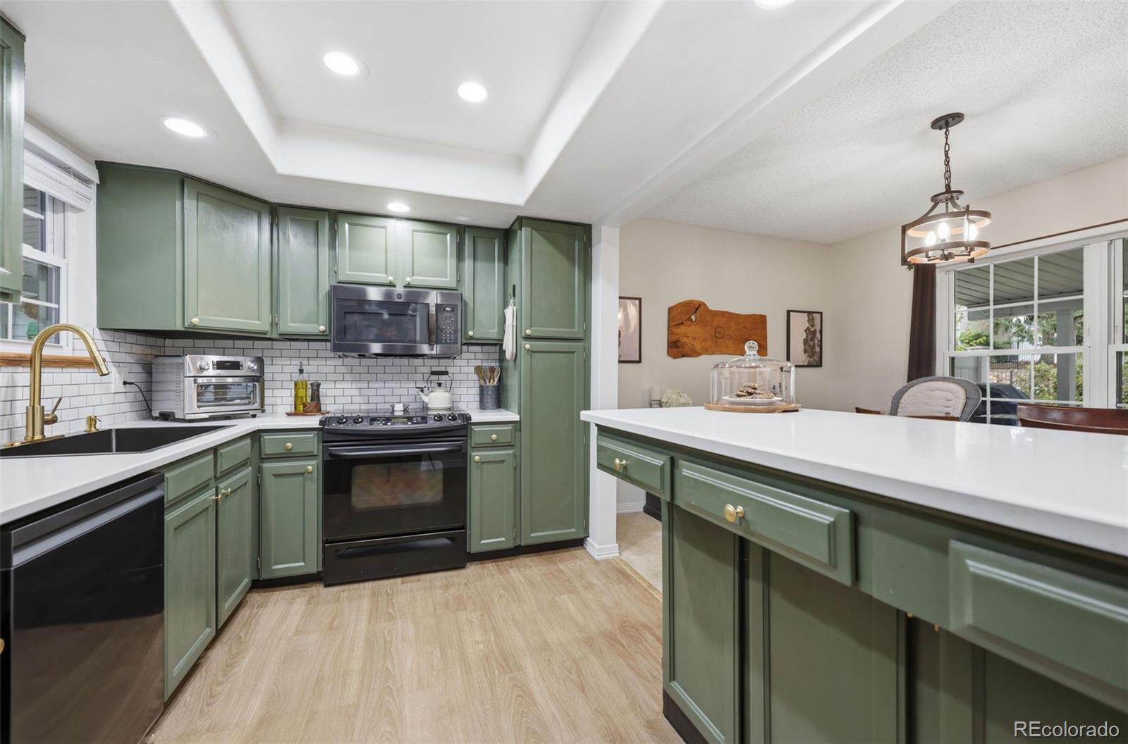MLS Image #1 for 2598 s vaughn way b,aurora, Colorado