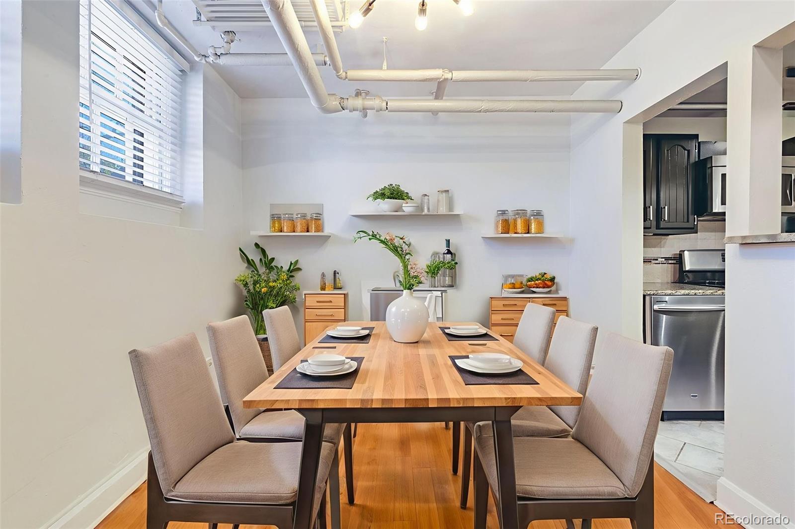MLS Image #4 for 963 n logan street 23,denver, Colorado