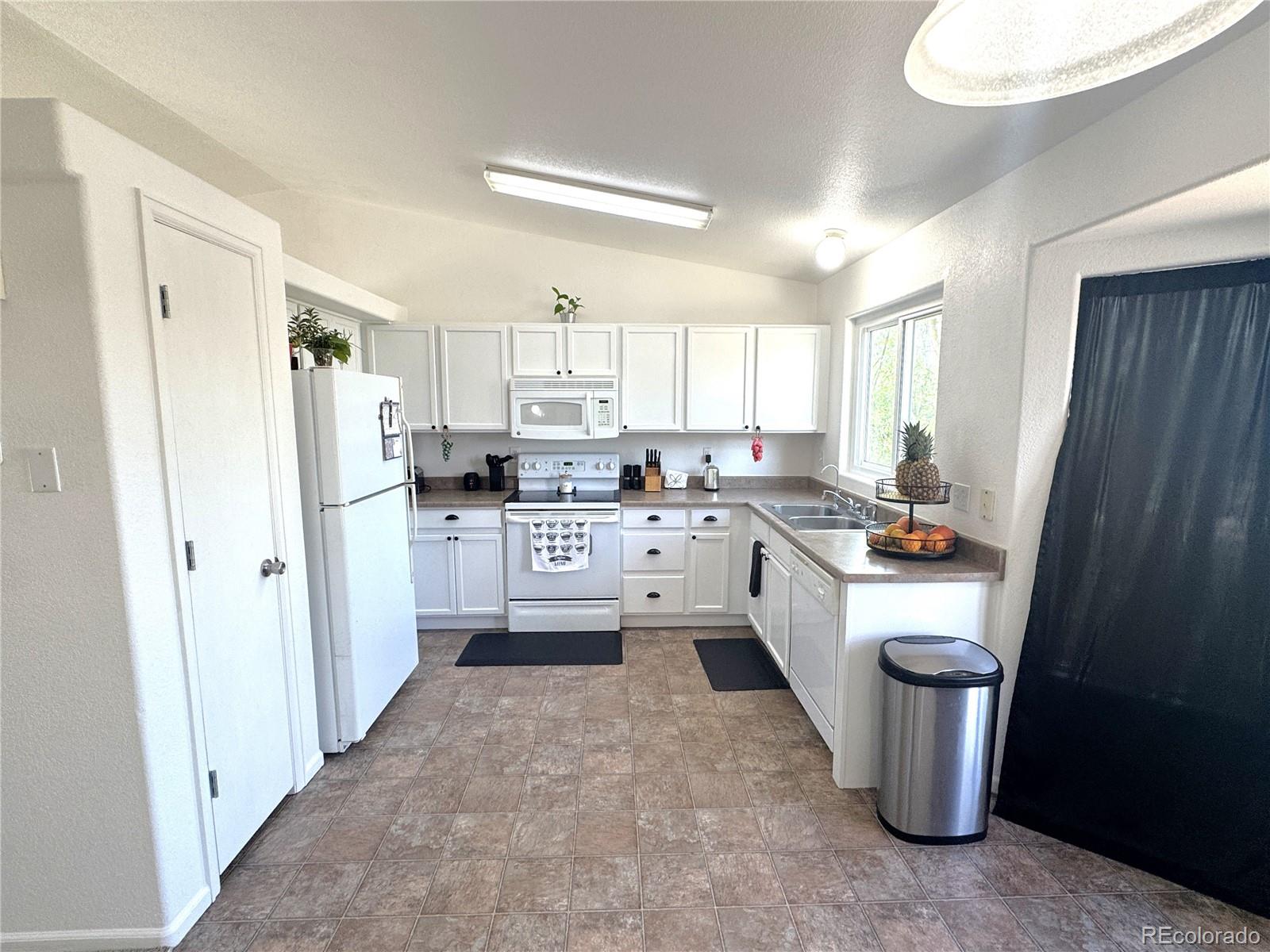 MLS Image #3 for 8318  silver glen drive,fountain, Colorado