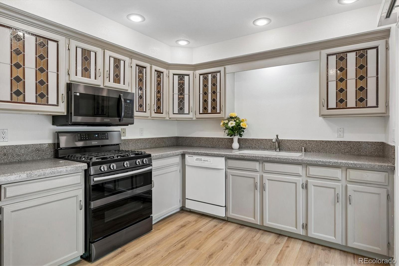 MLS Image #8 for 2763 w long drive b,littleton, Colorado