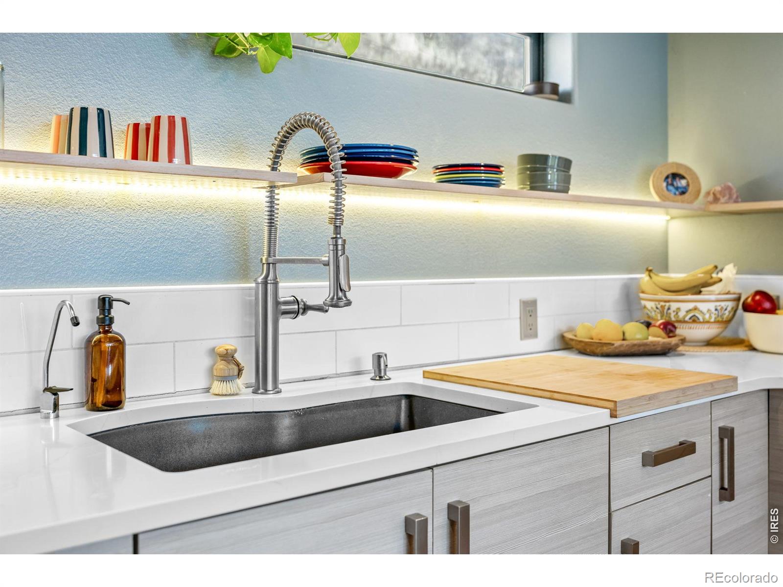 MLS Image #14 for 865 n cedar brook road,boulder, Colorado