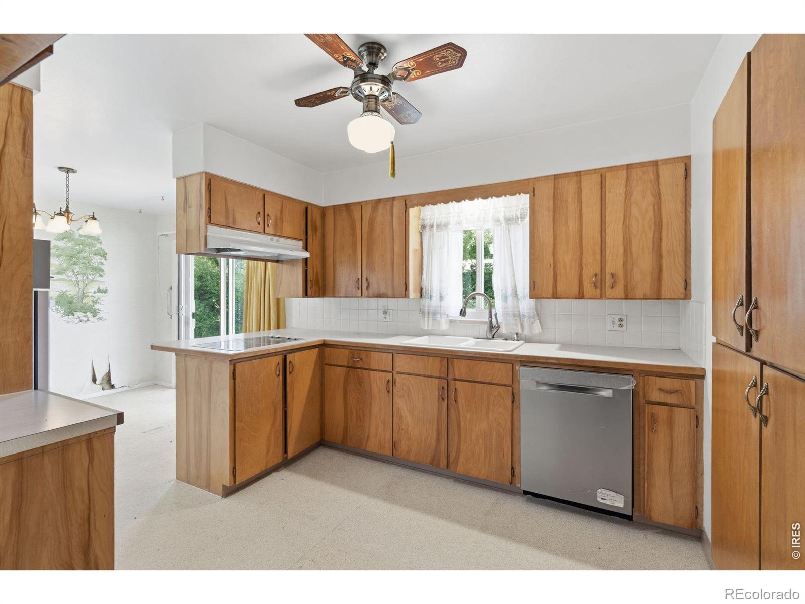 MLS Image #14 for 1041  montview road,fort collins, Colorado