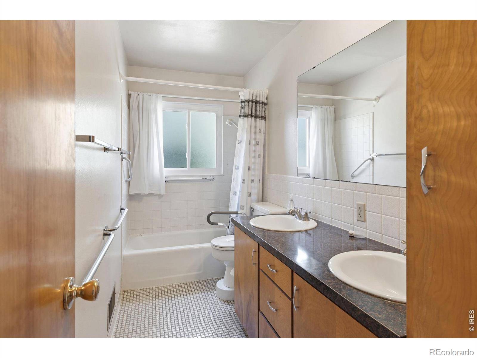 MLS Image #17 for 1041  montview road,fort collins, Colorado