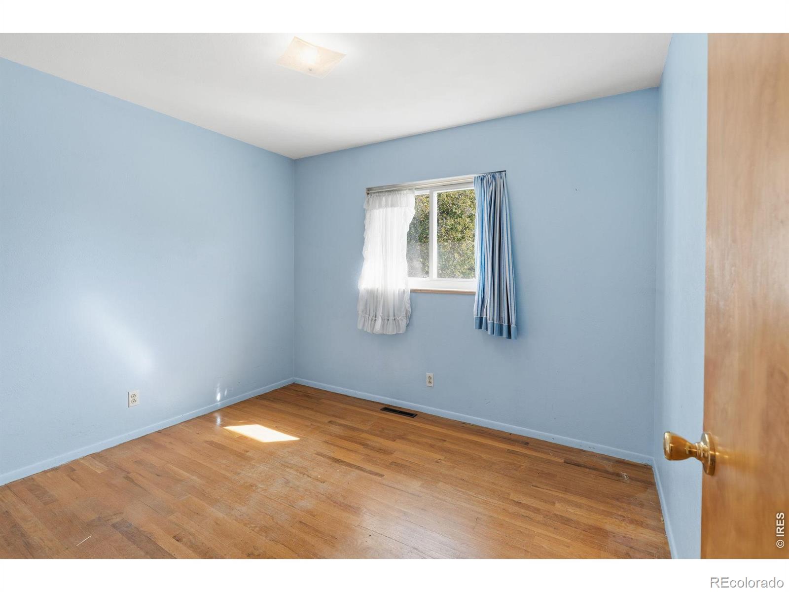 MLS Image #21 for 1041  montview road,fort collins, Colorado