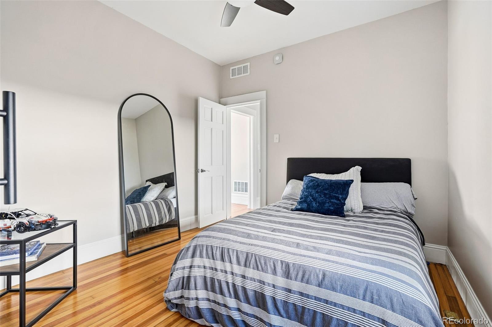 MLS Image #22 for 2065  holly street,denver, Colorado