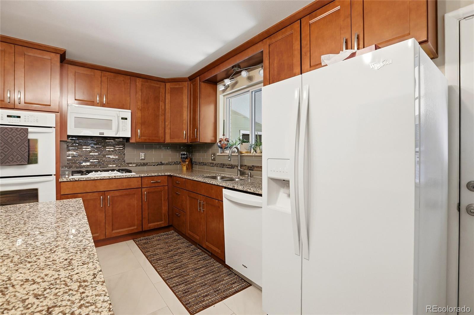 MLS Image #9 for 12946 e 2nd avenue,aurora, Colorado