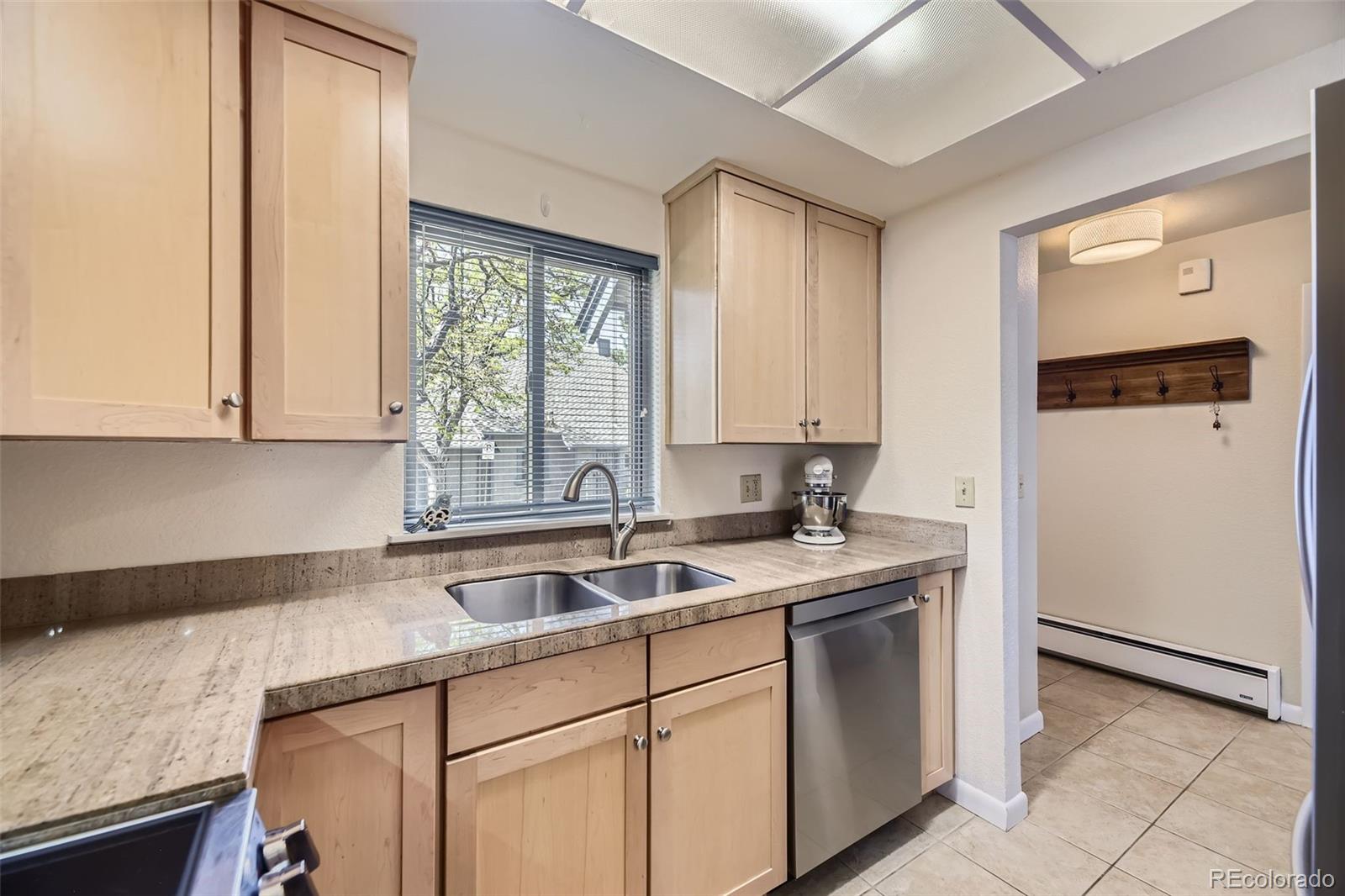 MLS Image #7 for 2437 s victor street a,aurora, Colorado