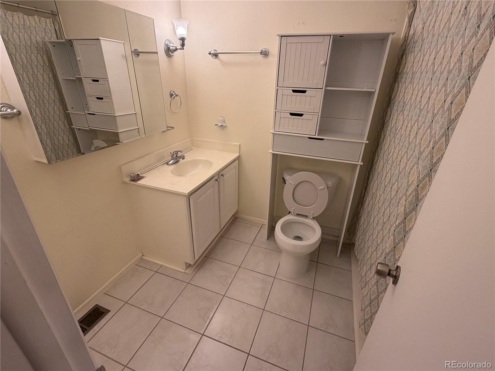 MLS Image #11 for 9984 w maryland drive,lakewood, Colorado