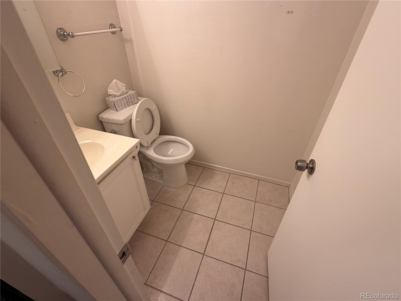 MLS Image #9 for 9984 w maryland drive,lakewood, Colorado