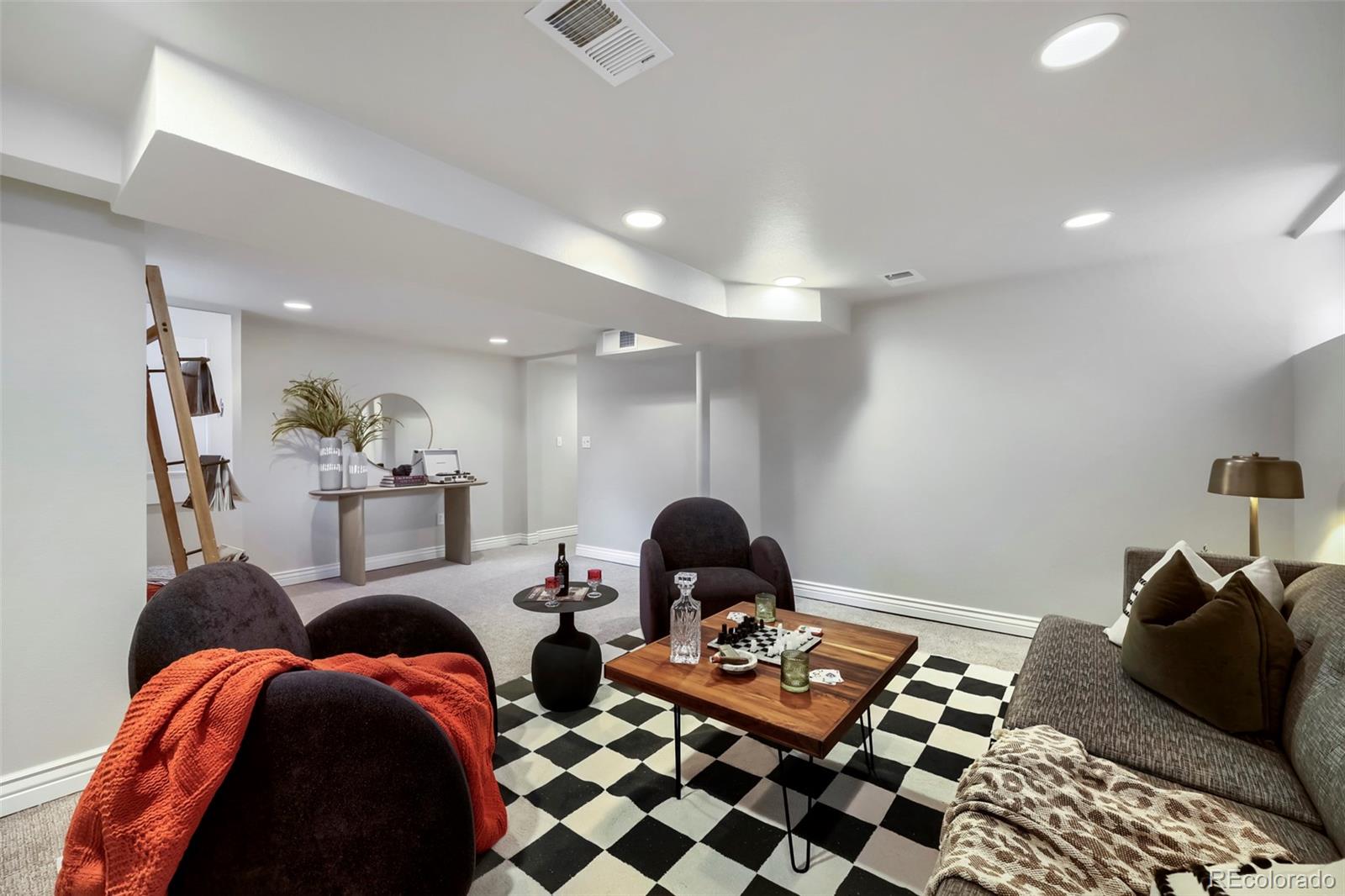 MLS Image #20 for 205 n washington street,denver, Colorado