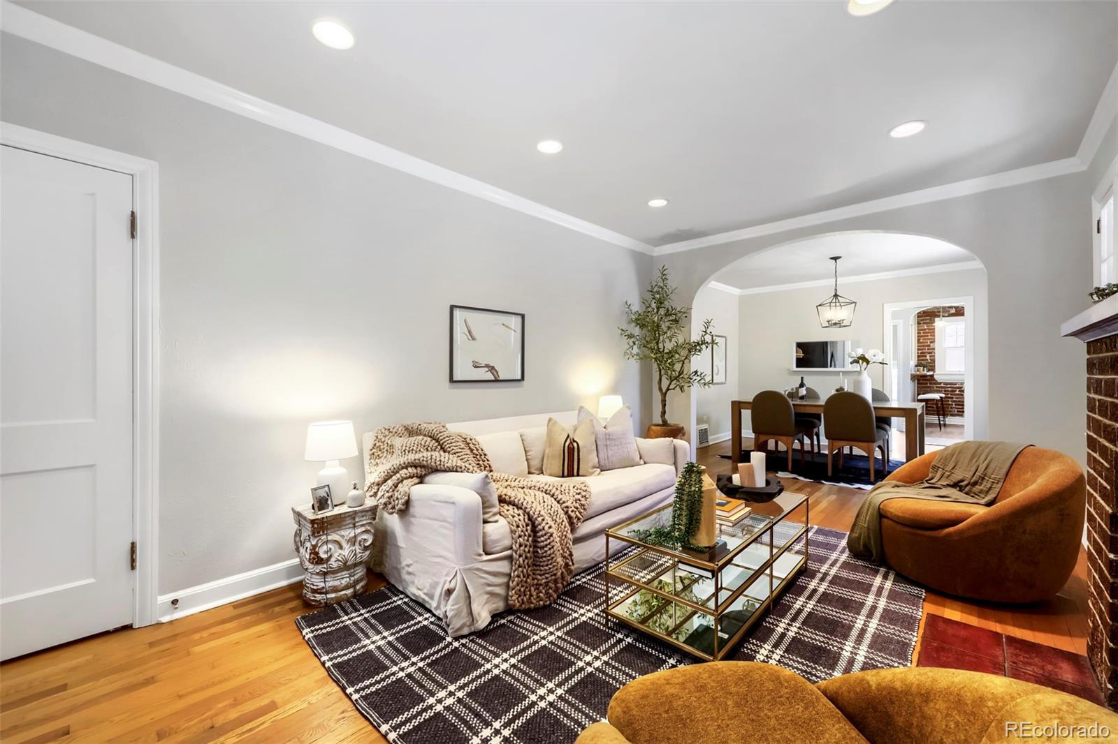 MLS Image #3 for 205 n washington street,denver, Colorado