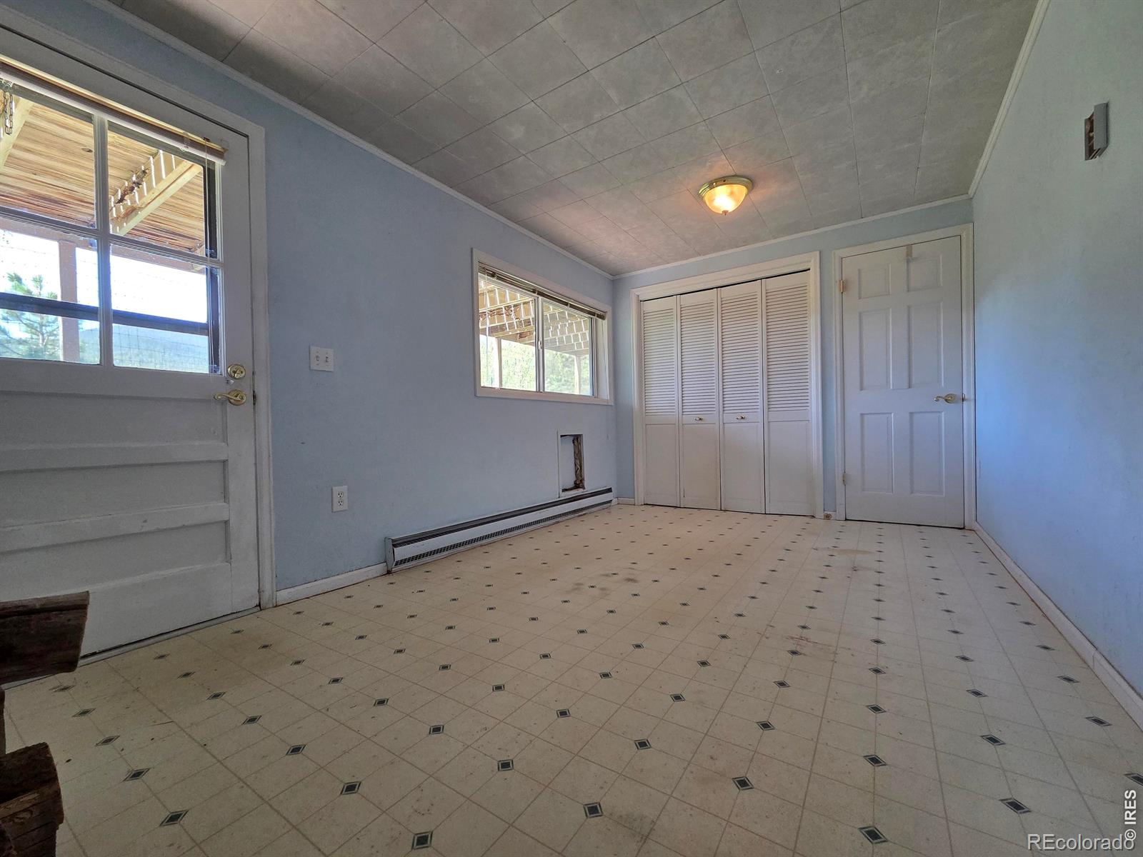 MLS Image #34 for 328 n skinner road,allenspark, Colorado