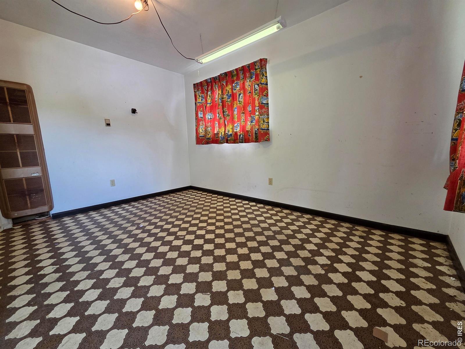 MLS Image #37 for 328 n skinner road,allenspark, Colorado