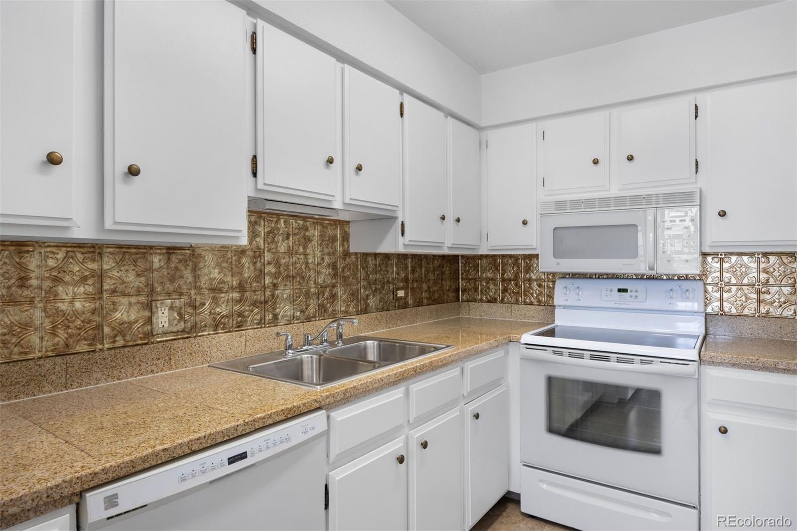 MLS Image #5 for 7110 s gaylord street m9,centennial, Colorado