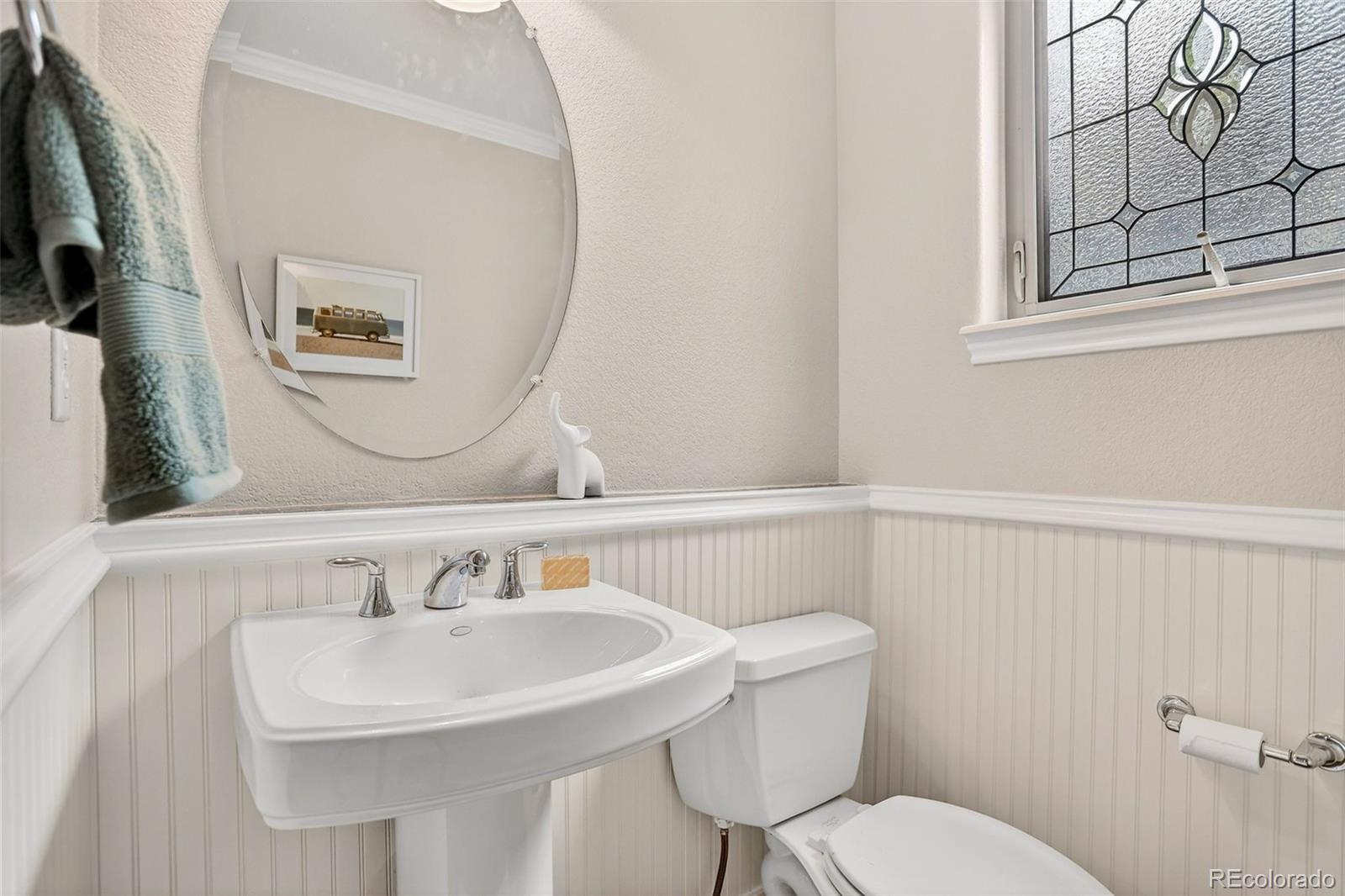MLS Image #13 for 10580 e 28th place,denver, Colorado