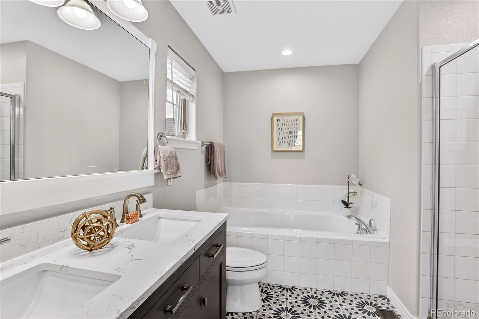 MLS Image #17 for 10580 e 28th place,denver, Colorado