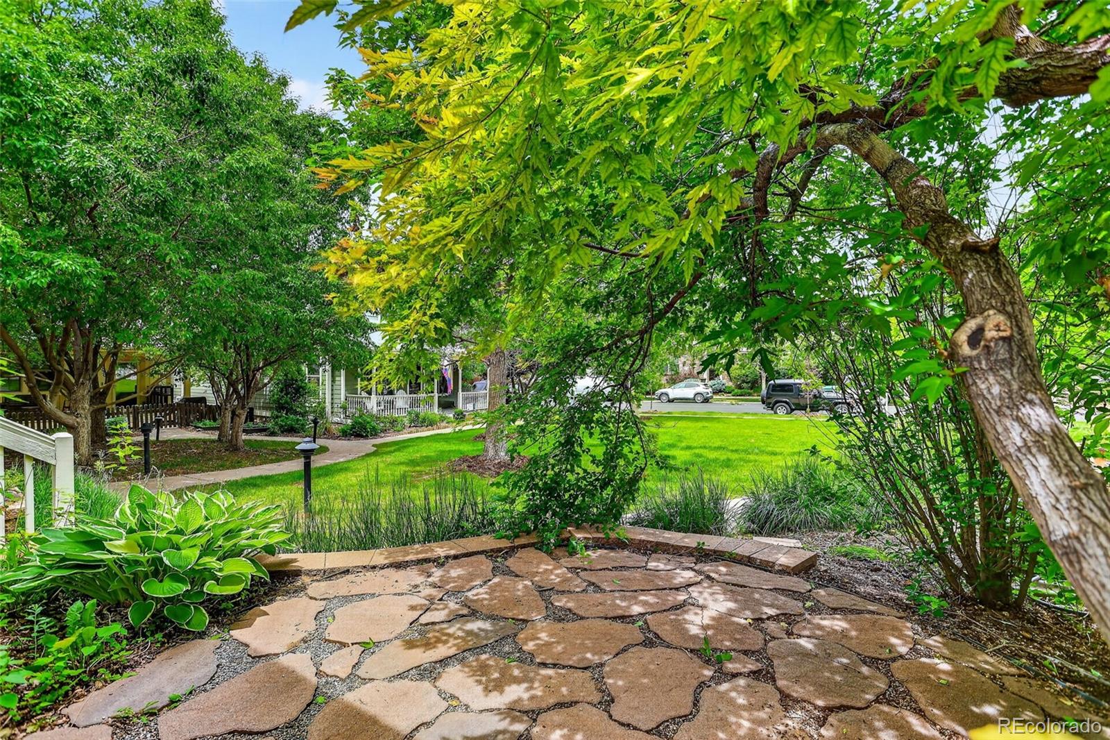 MLS Image #29 for 10580 e 28th place,denver, Colorado