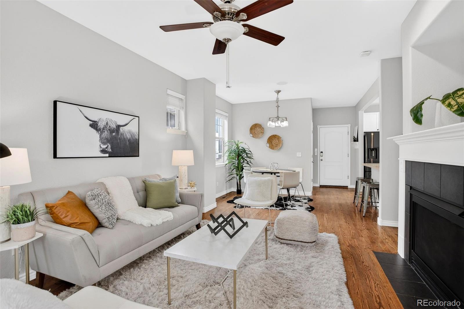 MLS Image #4 for 10580 e 28th place,denver, Colorado