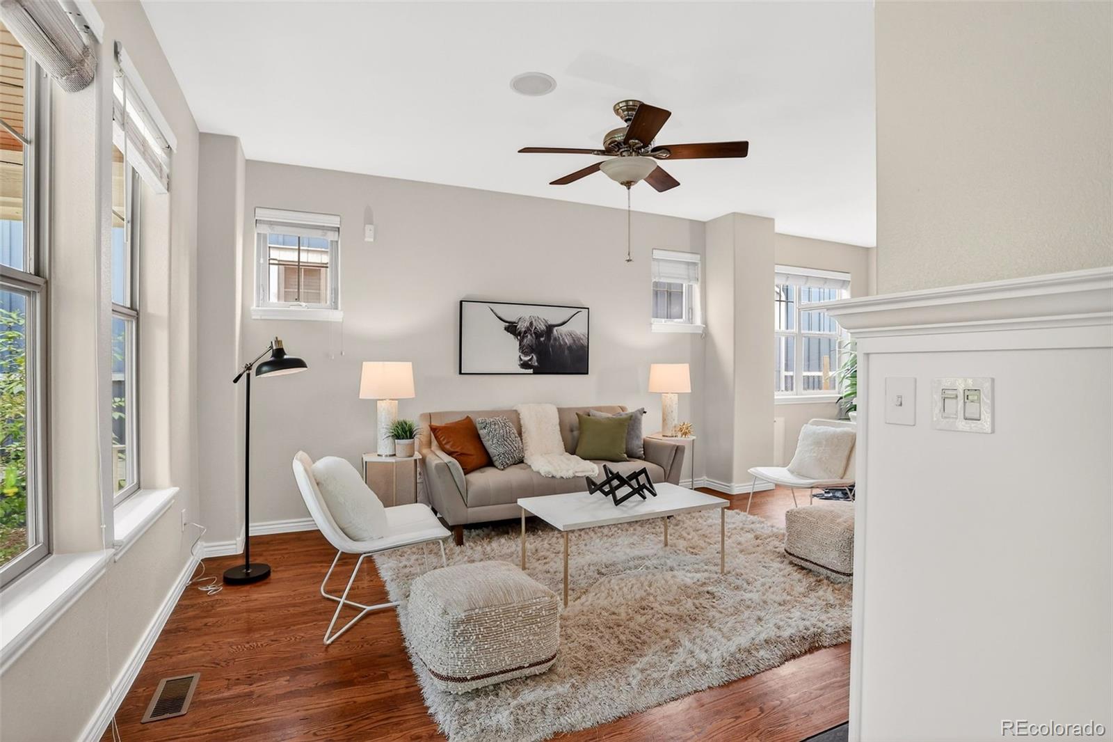 MLS Image #7 for 10580 e 28th place,denver, Colorado