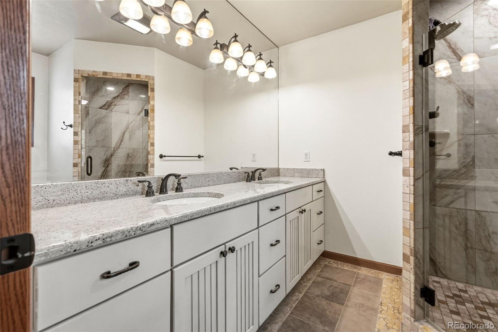 MLS Image #23 for 3226 s ash street,denver, Colorado