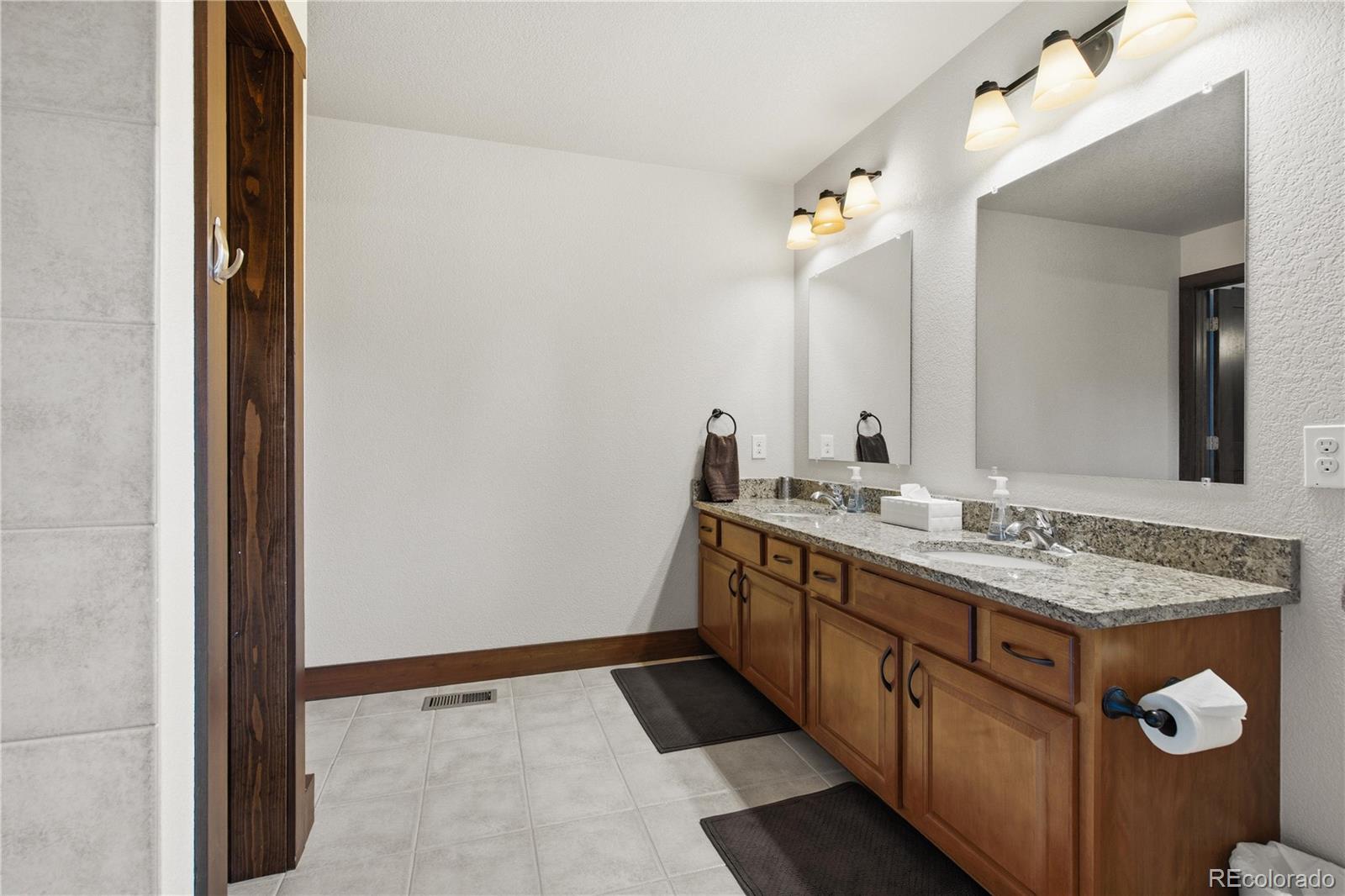 MLS Image #17 for 903  county road 830 ,fraser, Colorado