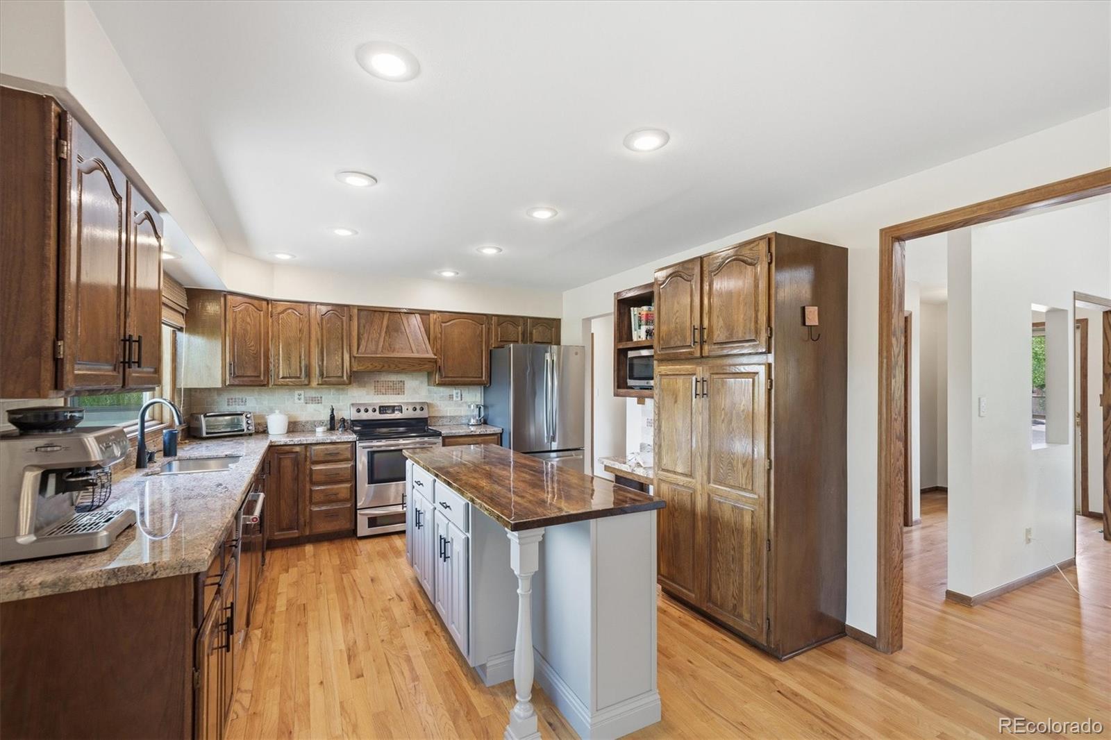 MLS Image #7 for 7731 s estes street,littleton, Colorado