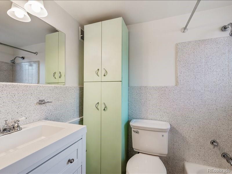 MLS Image #17 for 2047 s milwaukee street 3,denver, Colorado