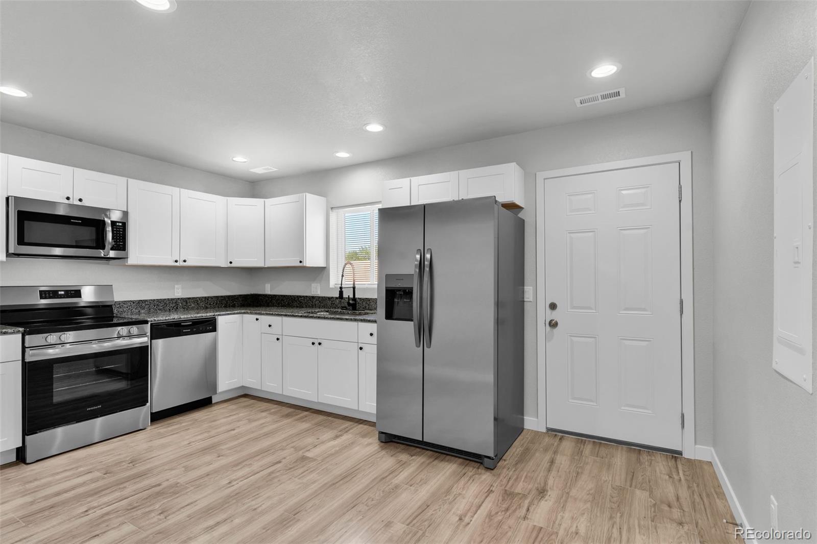 MLS Image #10 for 1130  elm street,pueblo, Colorado