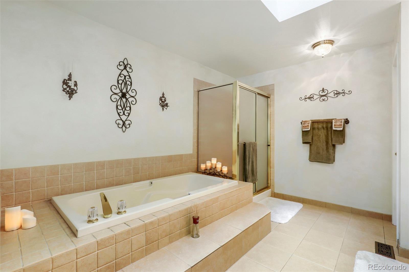 MLS Image #13 for 10000 e yale avenue,denver, Colorado