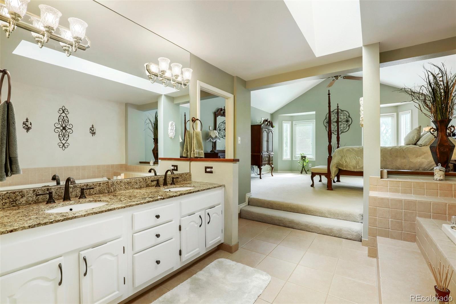 MLS Image #14 for 10000 e yale avenue,denver, Colorado