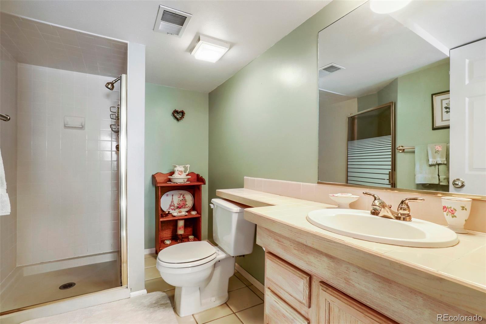 MLS Image #21 for 10000 e yale avenue,denver, Colorado