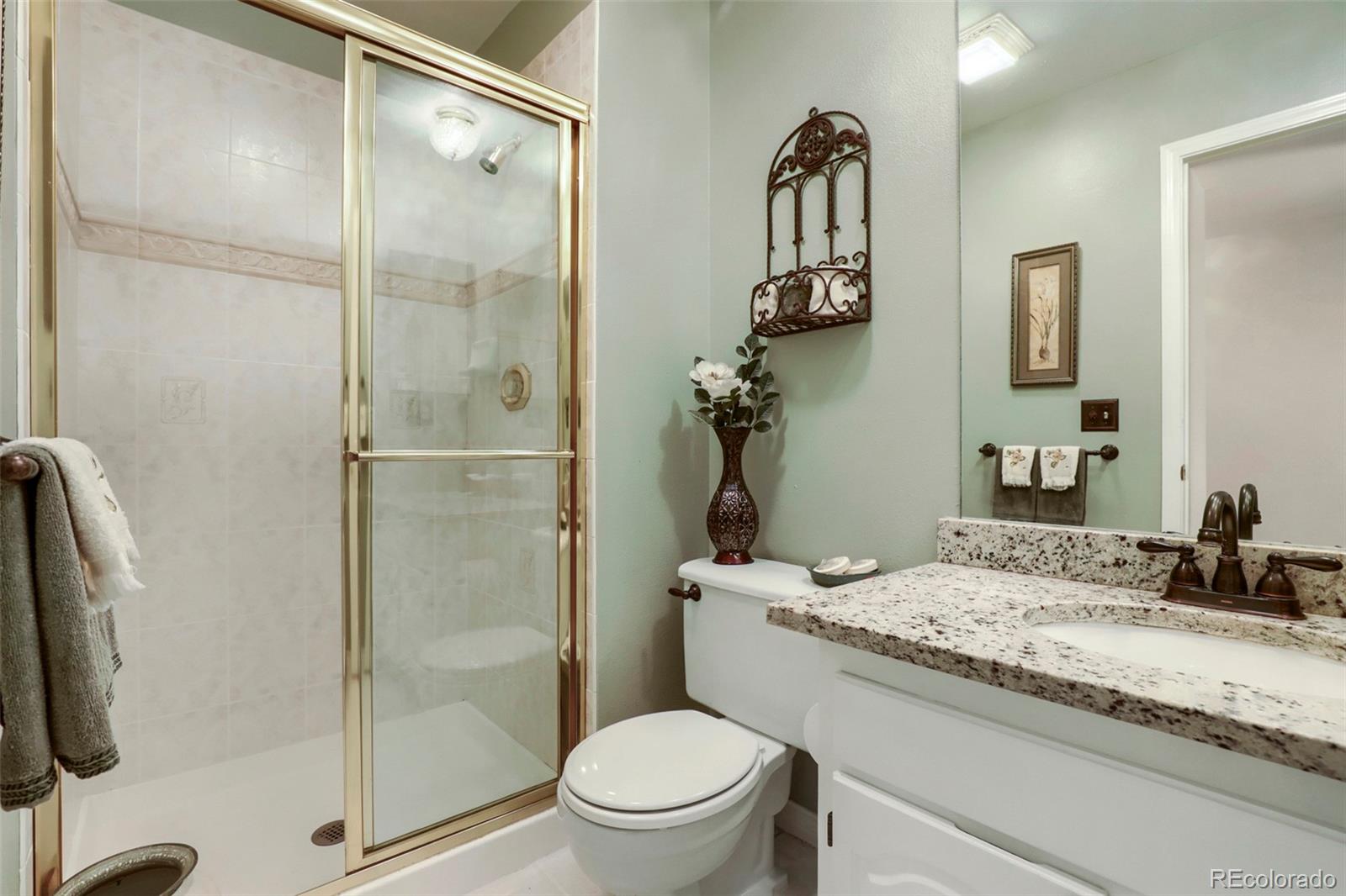 MLS Image #5 for 10000 e yale avenue,denver, Colorado