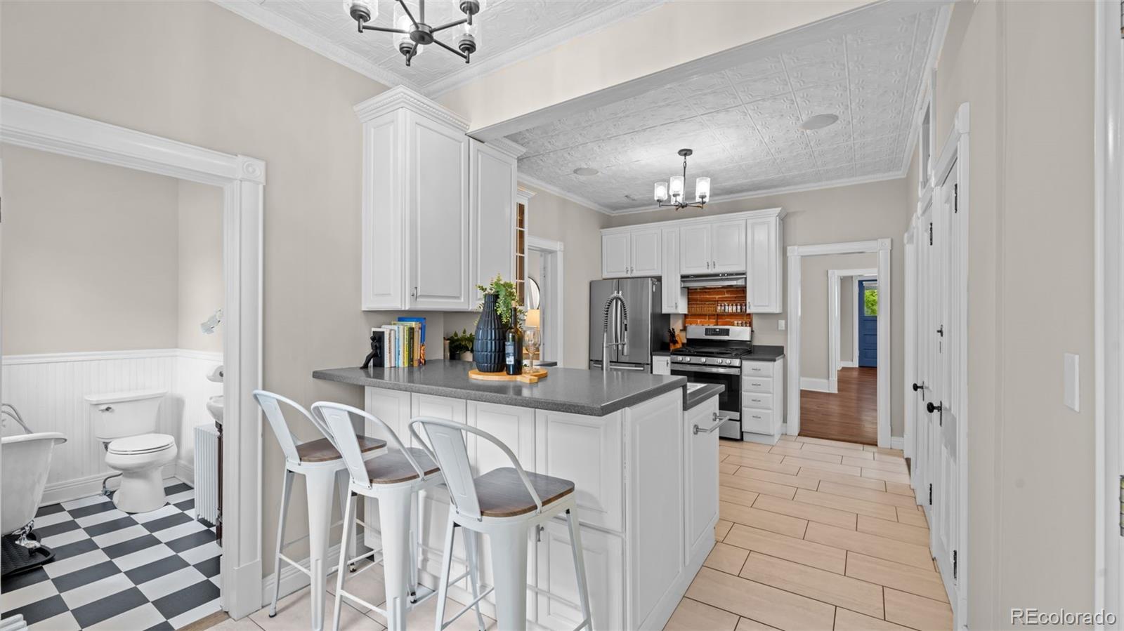 MLS Image #12 for 1527 n nevada avenue,colorado springs, Colorado