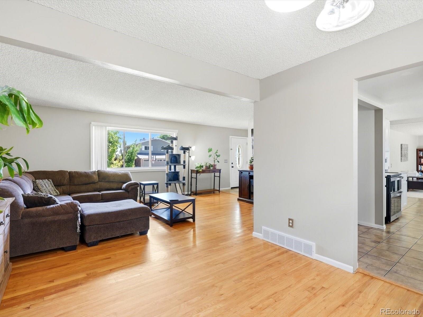 MLS Image #11 for 4391 s estes street,littleton, Colorado